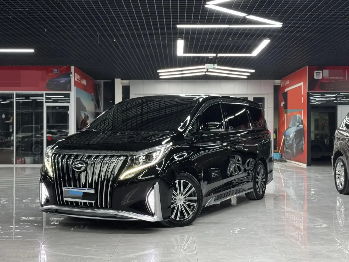 2021 GAC Trumpchi M8 2.0T 252HP L4 8AT