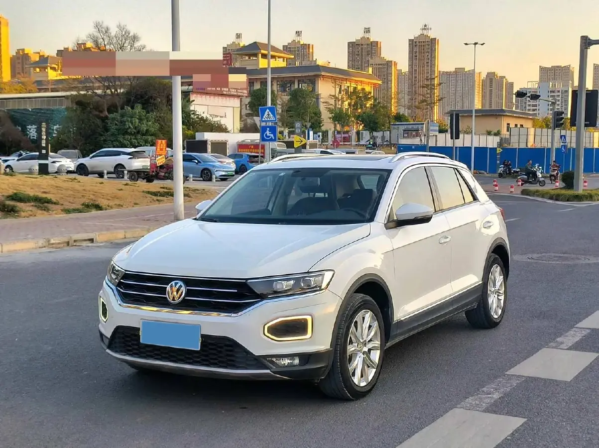 2021 Volkswagen T-Roc 1.4T 150HP L4 7DCT