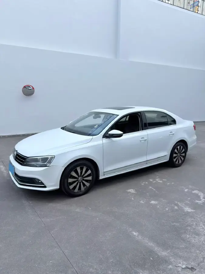 2018 Volkswagen Bora 1.5L 110HP L4 6AT