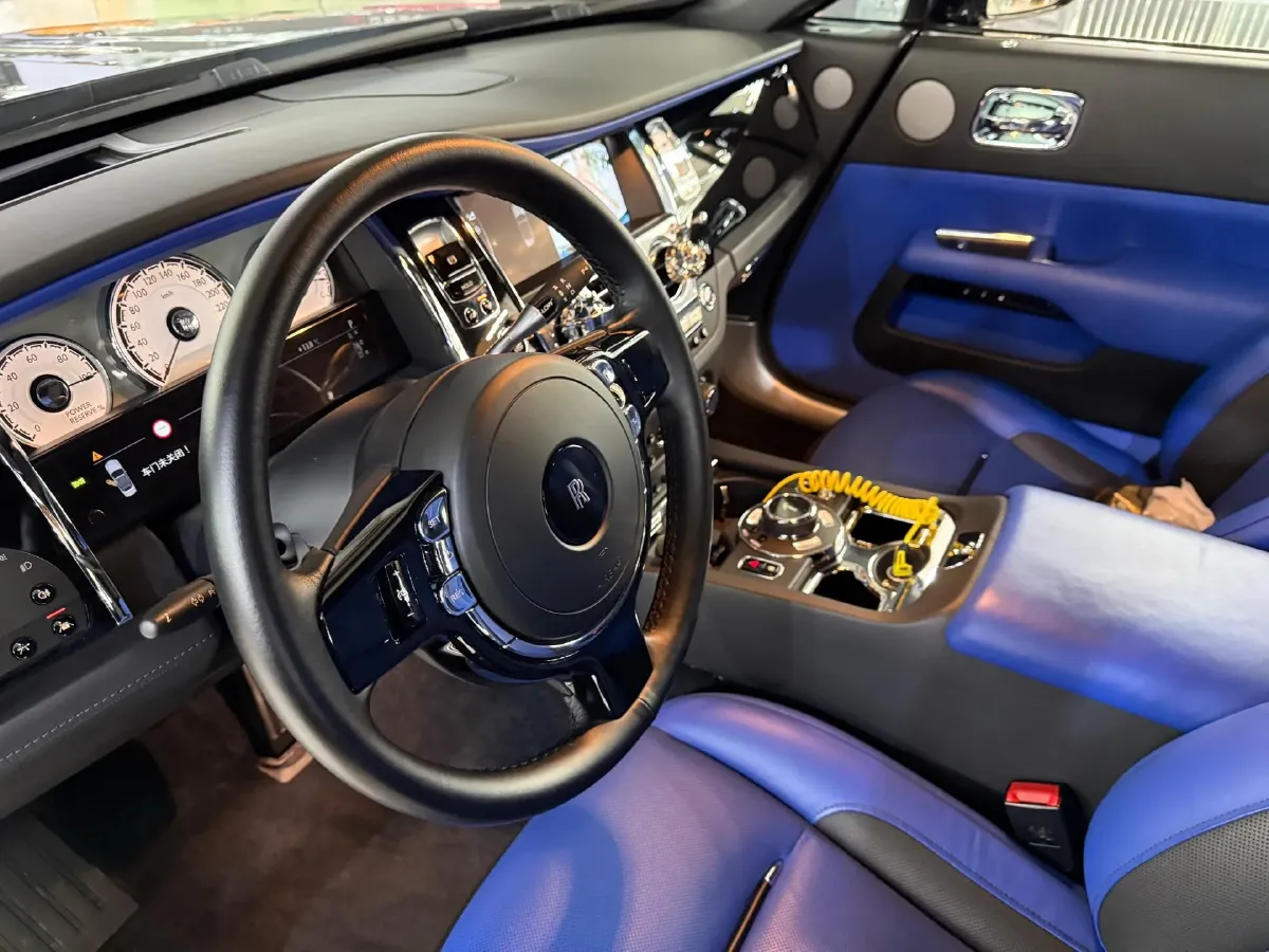 2018 Rolls-Royce Dawn 6.6T 571HP V12 8AT,autocango,china used car exporter,china ev exporter,chinese used car exporter,chinese used ev exporter