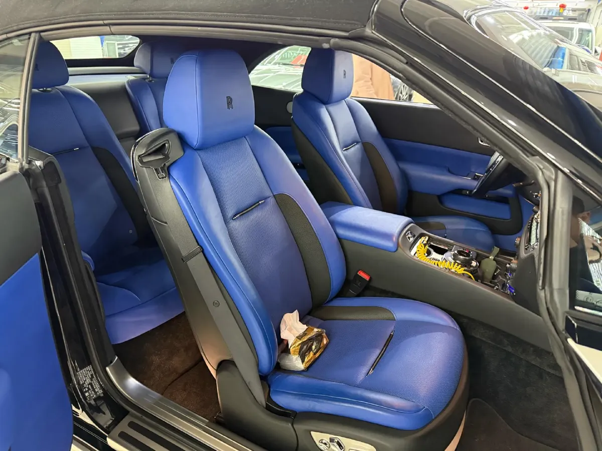 2018 Rolls-Royce Dawn 6.6T 571HP V12 8AT,autocango,china used car exporter,china ev exporter,chinese used car exporter,chinese used ev exporter