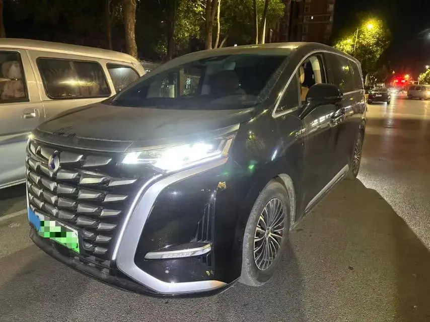 2022 Honda Odyssey 2.0L 146HP L4 E-CVT Hybrid