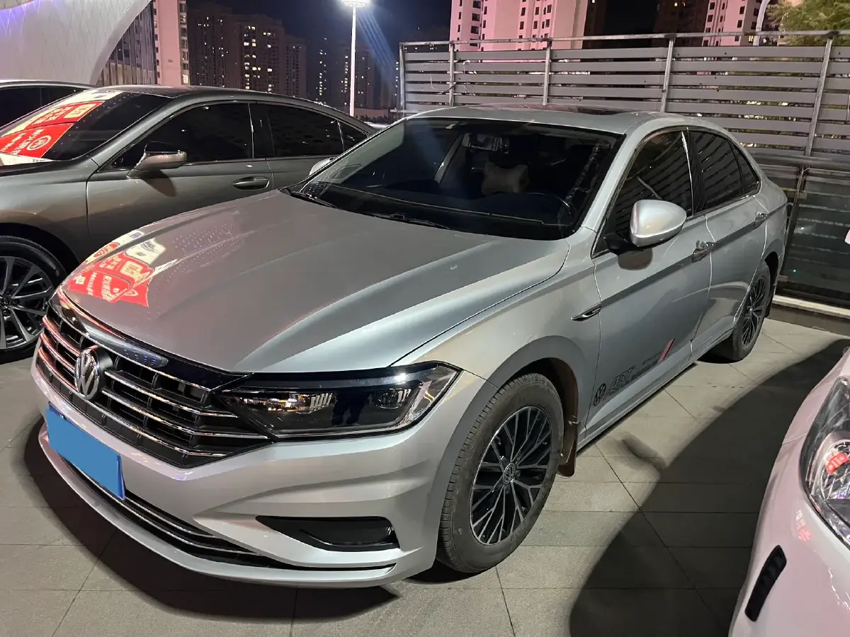 2020 Volkswagen Sagitar 1.4T 150HP L4 7DCT