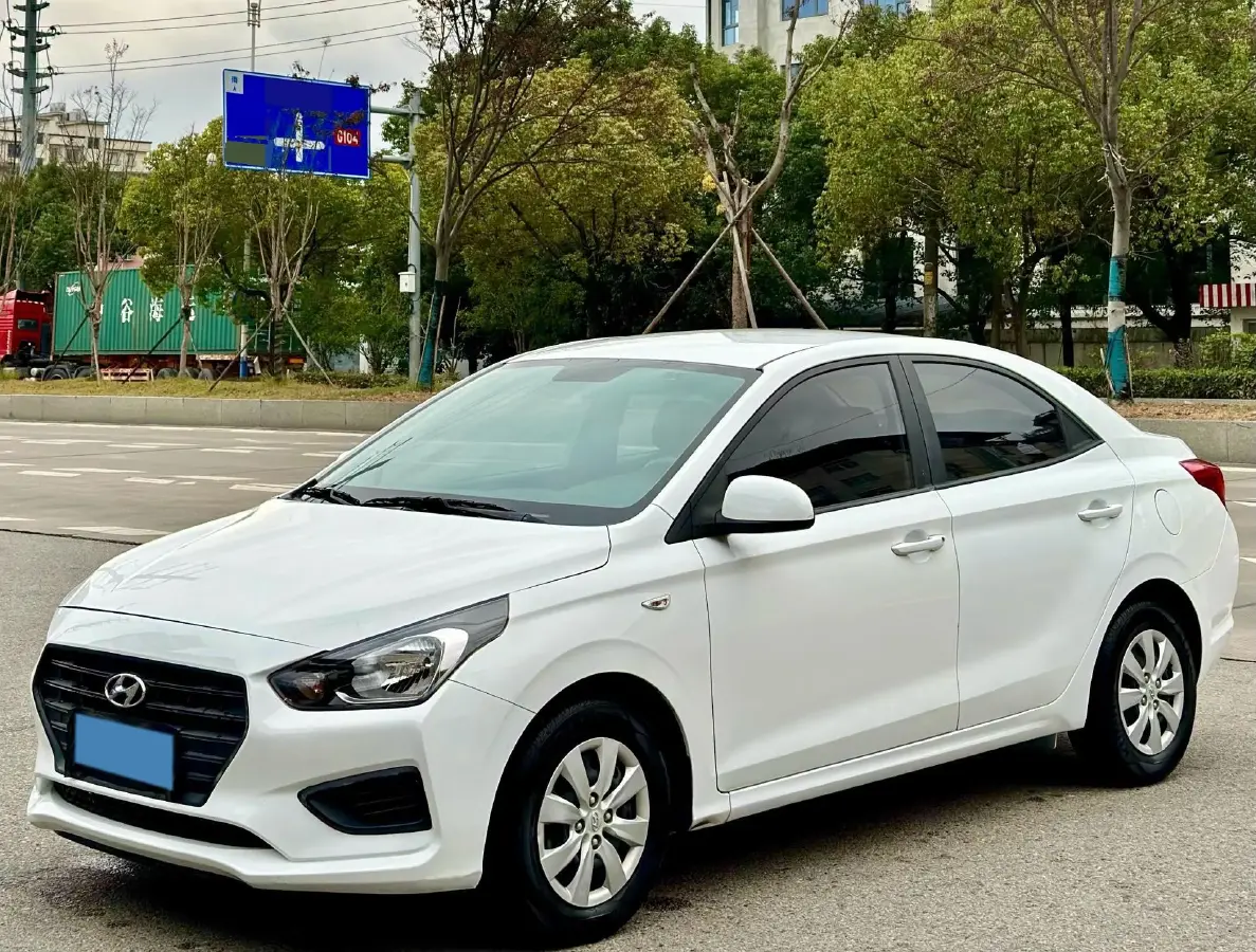 2020 Hyundai Reina 1.4L 95HP L4 5MT