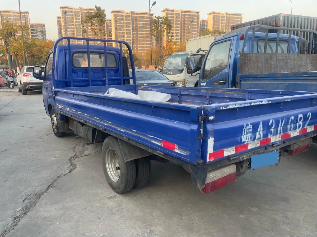 2017 DongFeng Forthing Joyear X5 1.6L 122HP L4 5MT,autocango,china used car exporter,china ev exporter,chinese used car exporter,chinese used ev exporter