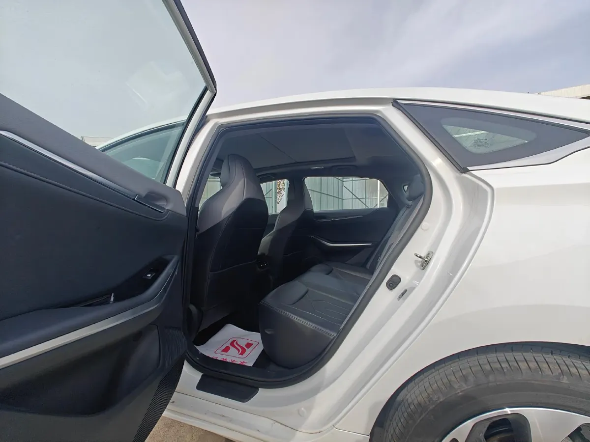 2023 ChangAn Raeton Plus 1.5T 188HP L4 7DCT,autocango,china used car exporter,china ev exporter,chinese used car exporter,chinese used ev exporter