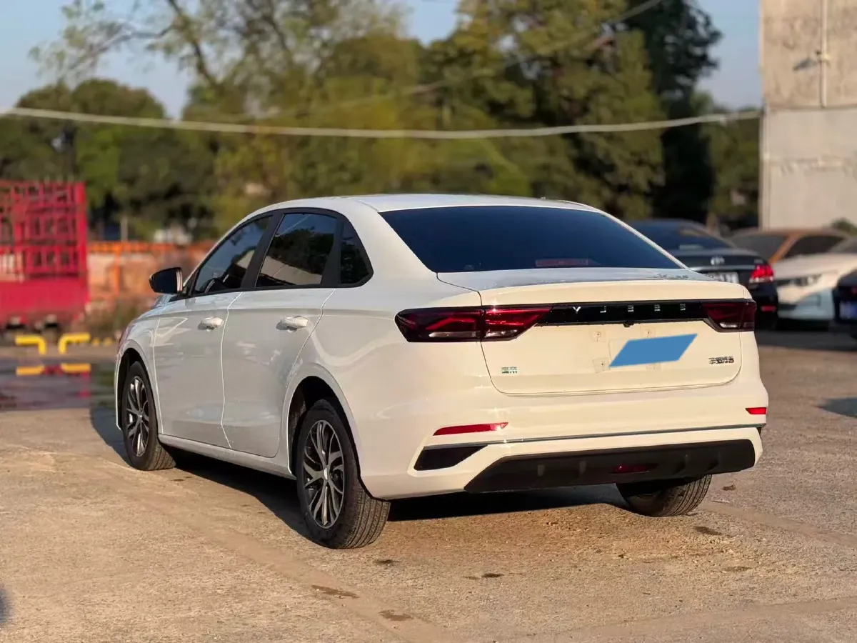 2026 Geely Emgrand 1.5L 120HP L4 CVT,autocango,china used car exporter,china ev exporter,chinese used car exporter,chinese used ev exporter