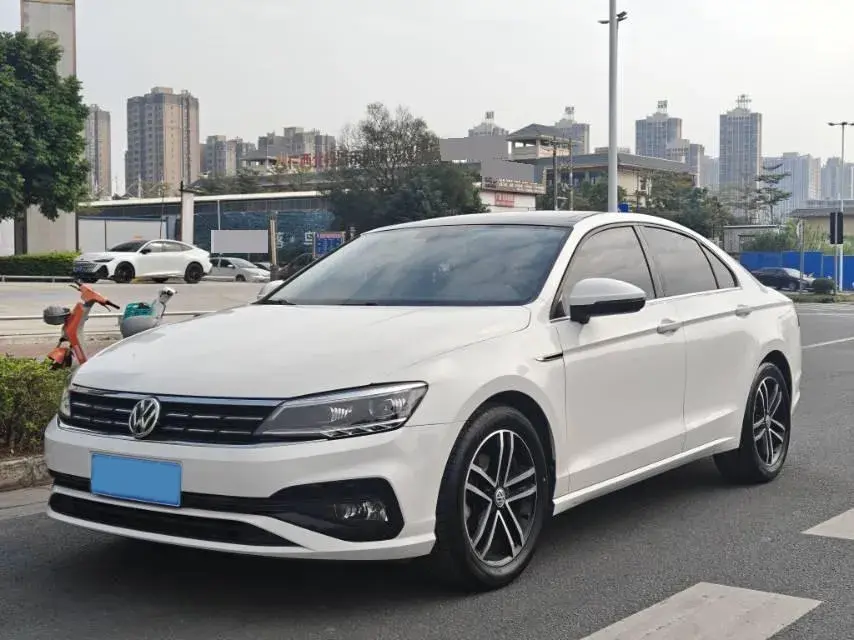 2019 Volkswagen Passat 1.4T 150HP L4 7DCT