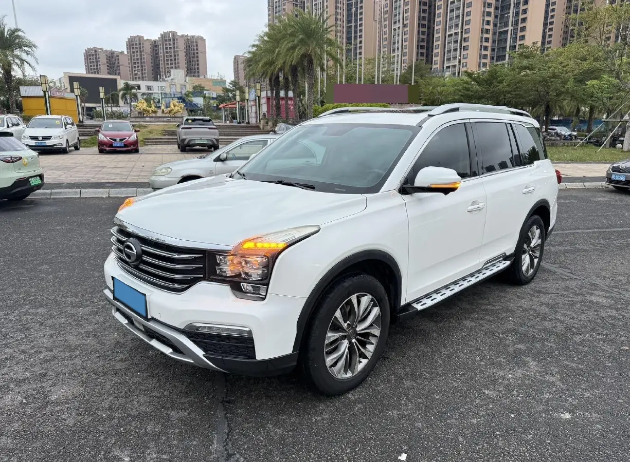 2017 GAC Trumpchi GS8 2.0T 201HP L4 6AT