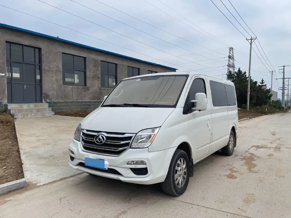 2021 MAXUS XinTu V80 2.0T 139HP L4 6MT