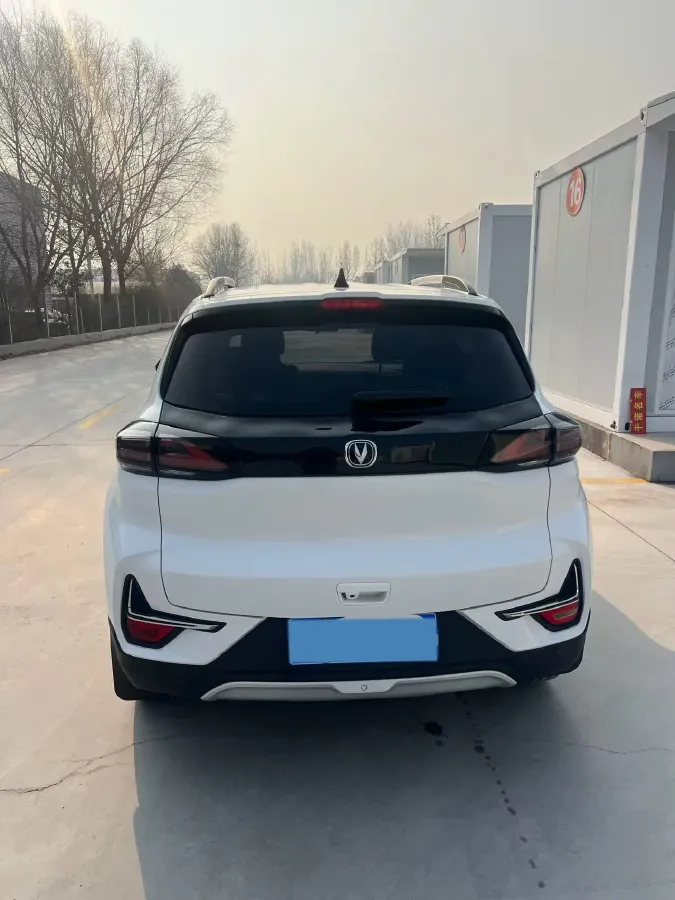 2021 ChangAn CS15 1.5L 107HP L4 5MT,autocango,china used car exporter,china ev exporter,chinese used car exporter,chinese used ev exporter