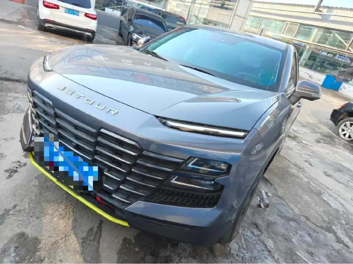 2025 Jetour DASHING 1.5T 156HP L4 6DCT