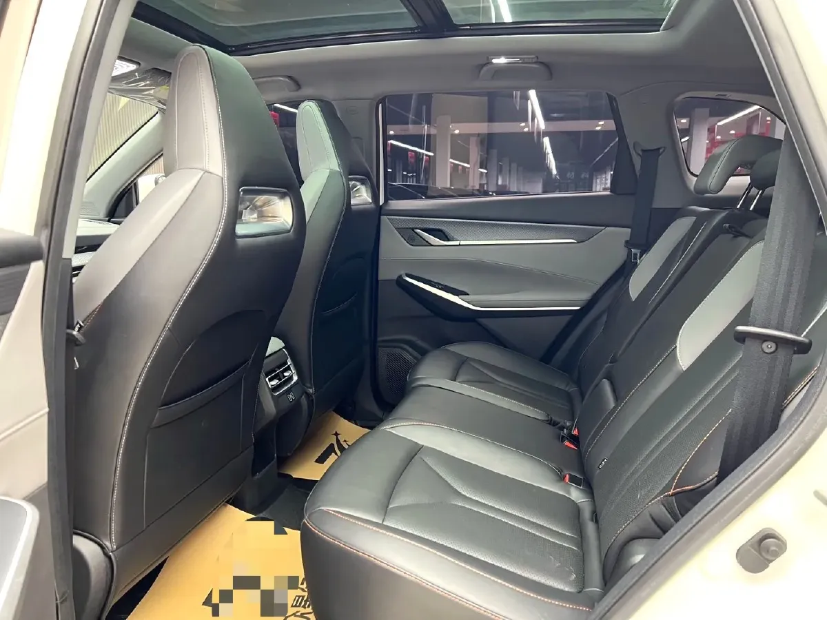 2022 ChangAn CS75 Plus 1.5T 188HP L4 8AT,autocango,china used car exporter,china ev exporter,chinese used car exporter,chinese used ev exporter