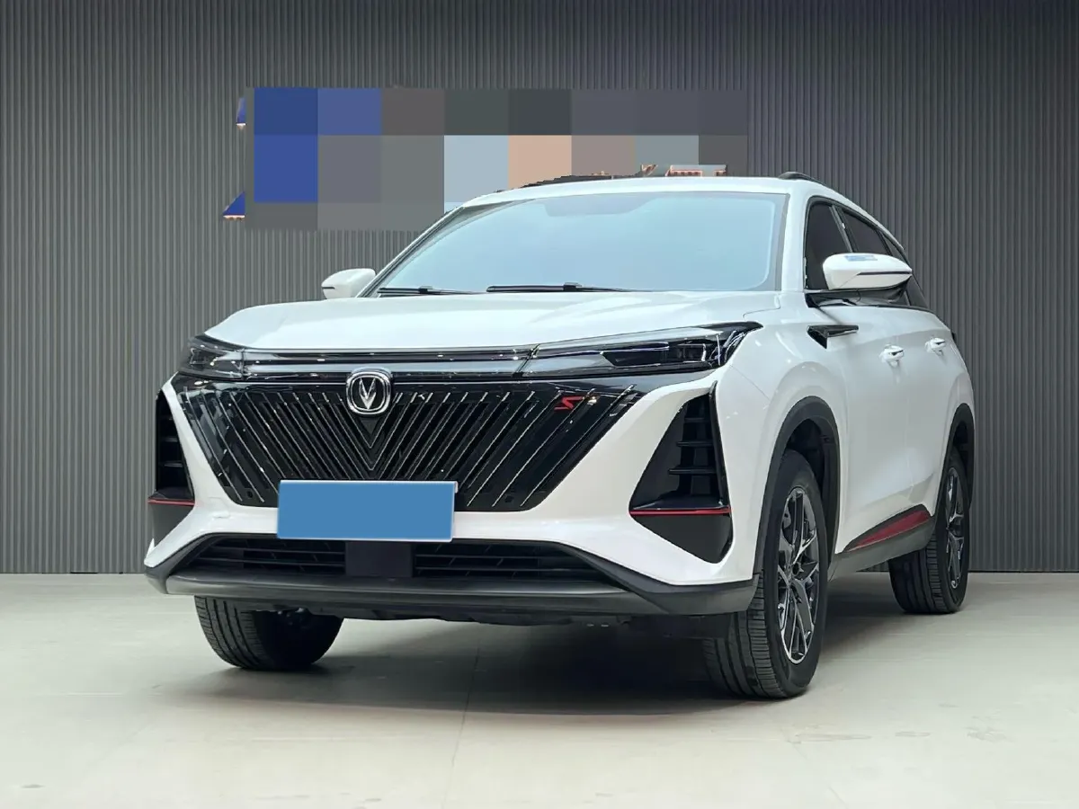 2022 ChangAn CS75 Plus 1.5T 188HP L4 8AT,autocango,china used car exporter,china ev exporter,chinese used car exporter,chinese used ev exporter