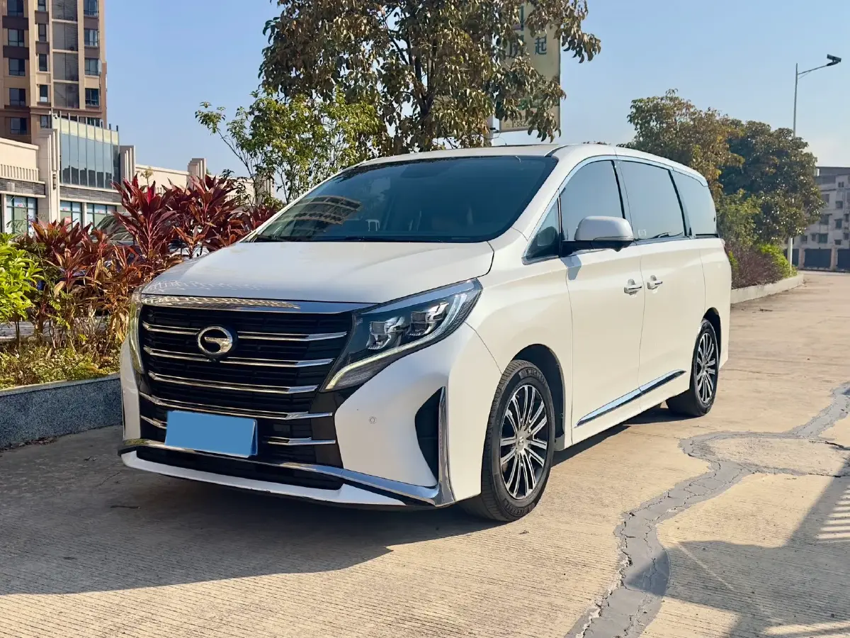 2021 GAC Trumpchi M8 2.0T 252HP L4 8AT