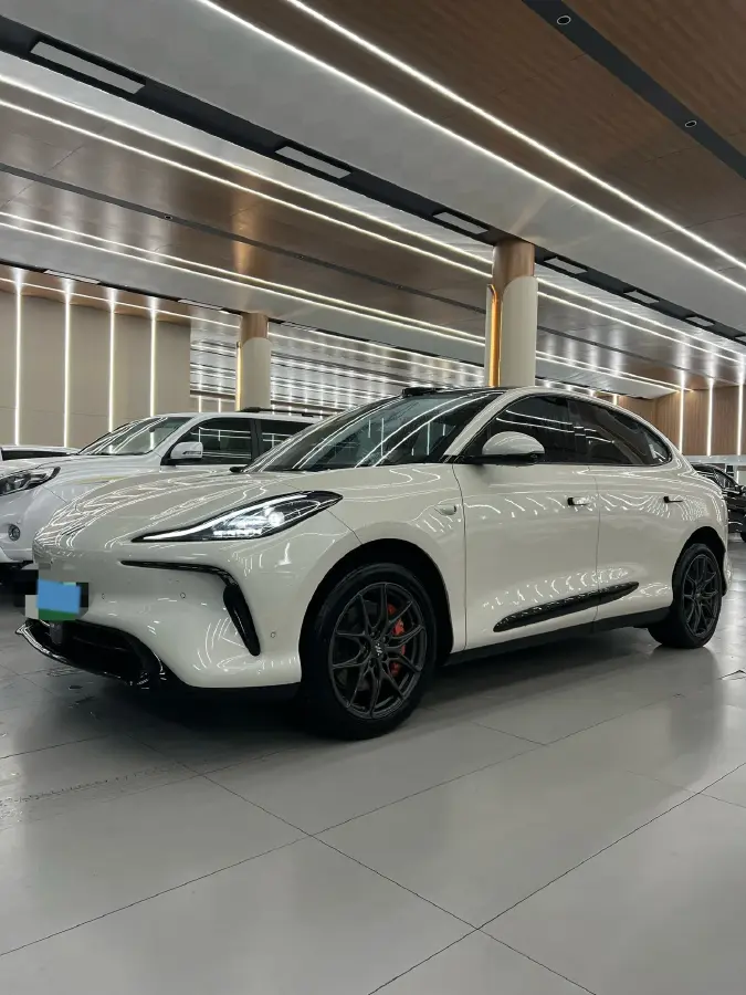 2023 IM LS6 BEV 71KWH