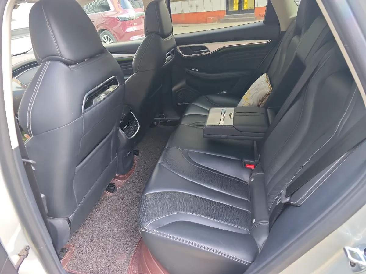 2018 Roewe MARVEL X BEV 52.5KWH,autocango,china used car exporter,china ev exporter,chinese used car exporter,chinese used ev exporter