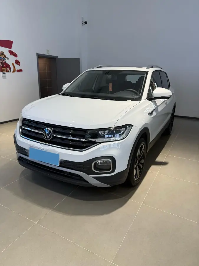 2023 Volkswagen Tacqua 1.2T 116HP L4 7DCT