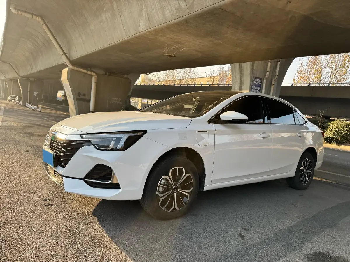 2022 Roewe RX5 eMAX 1.5T 169HP L4 AMT PHEV 16.6KWH