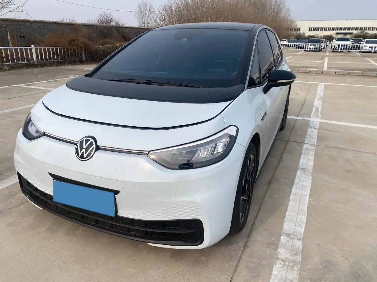 2023 Volkswagen ID.3 BEV 52.8KWH