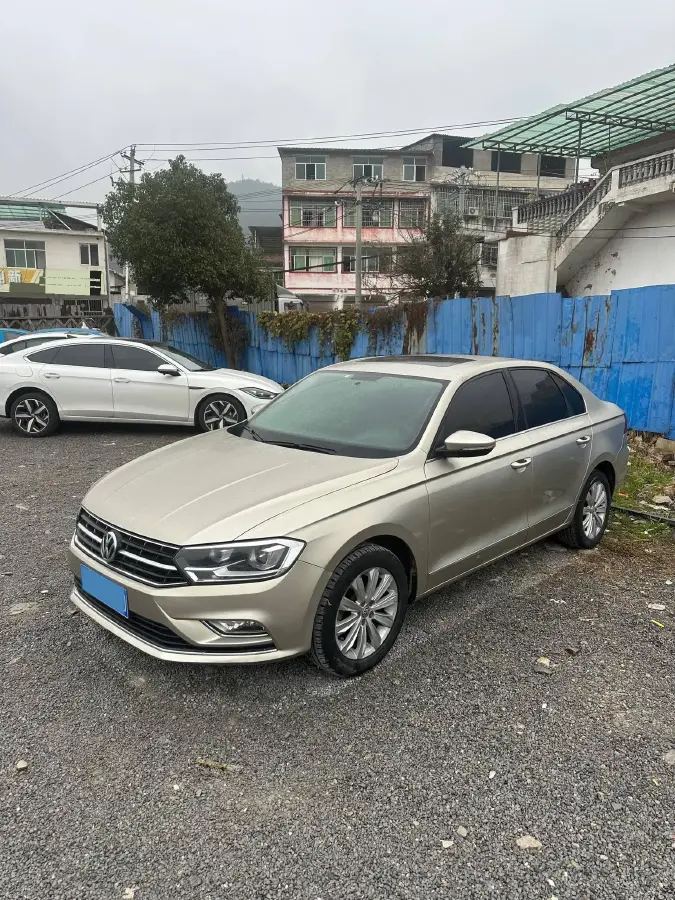 2018 Volkswagen Bora 1.5L 110HP L4 6AT