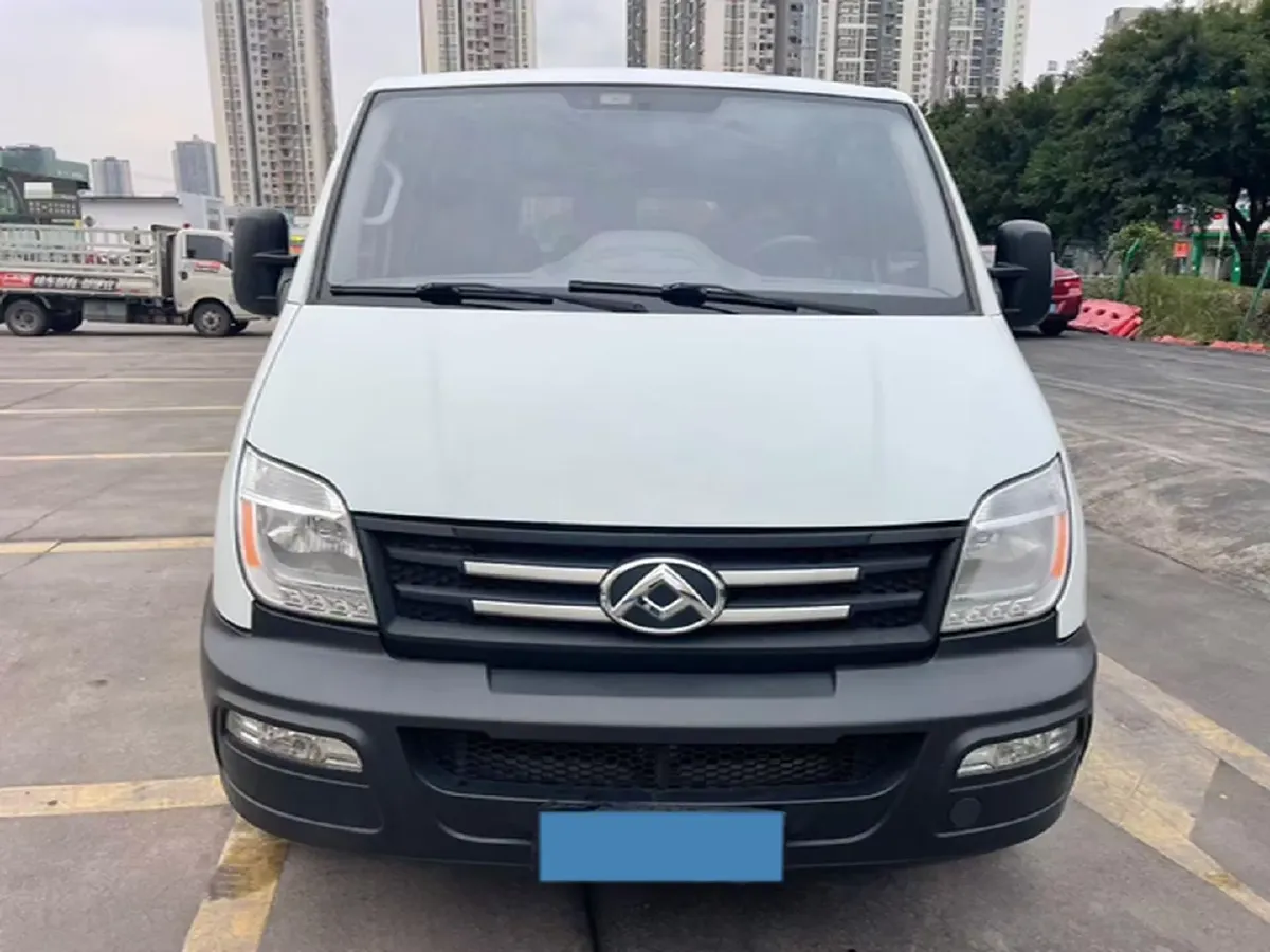 2013 Higer LongWei 2.5T 116HP L4 5MT,autocango,china used car exporter,china ev exporter,chinese used car exporter,chinese used ev exporter