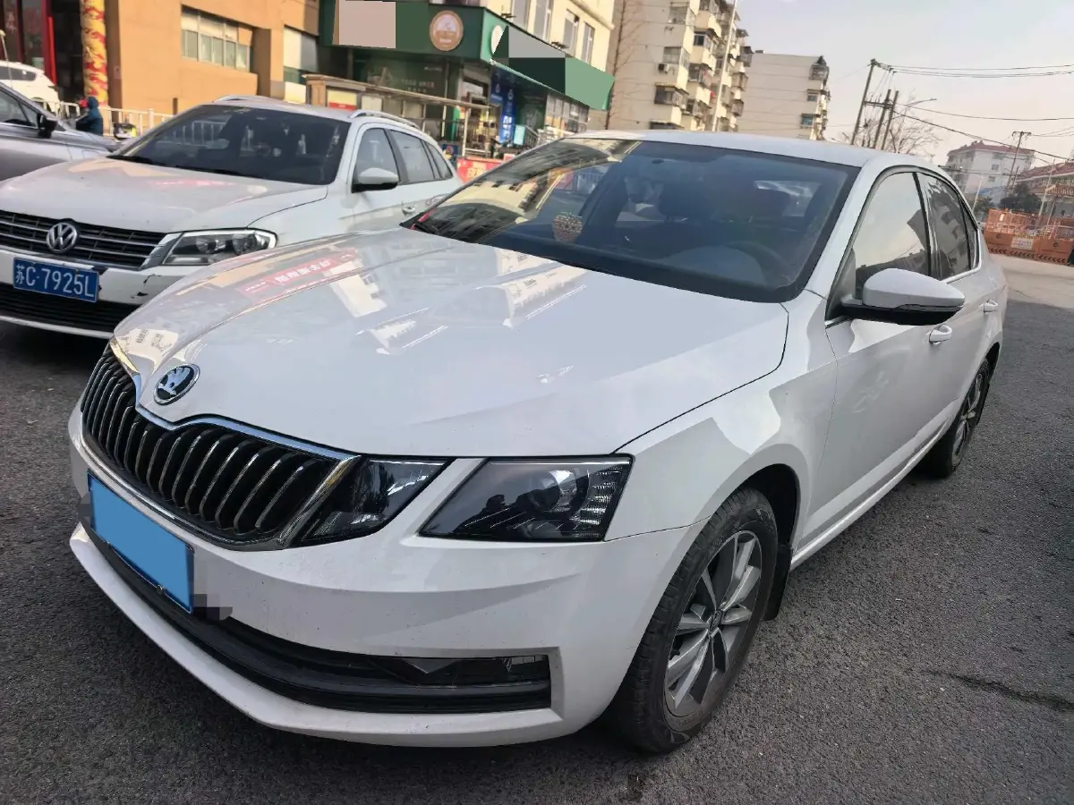 2021 Skoda Octavia 1.5L 113HP L4 6AT
