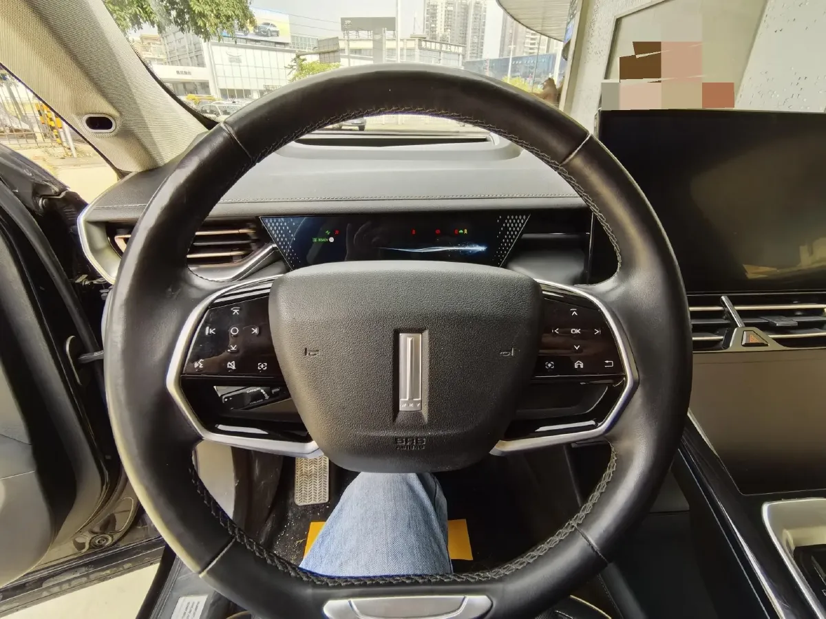 2022 WEY Mocha 1.5T 156HP L4 2DHT PHEV 39.67KWH,autocango,china used car exporter,china ev exporter,chinese used car exporter,chinese used ev exporter