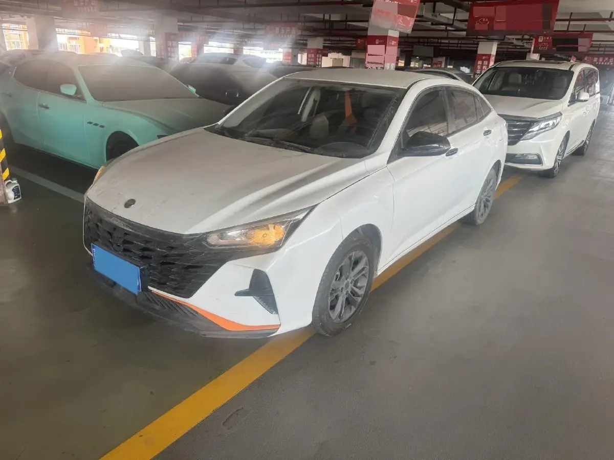 2023 DongFeng Aeolus YiXuan 1.5L 125HP L4 6DCT