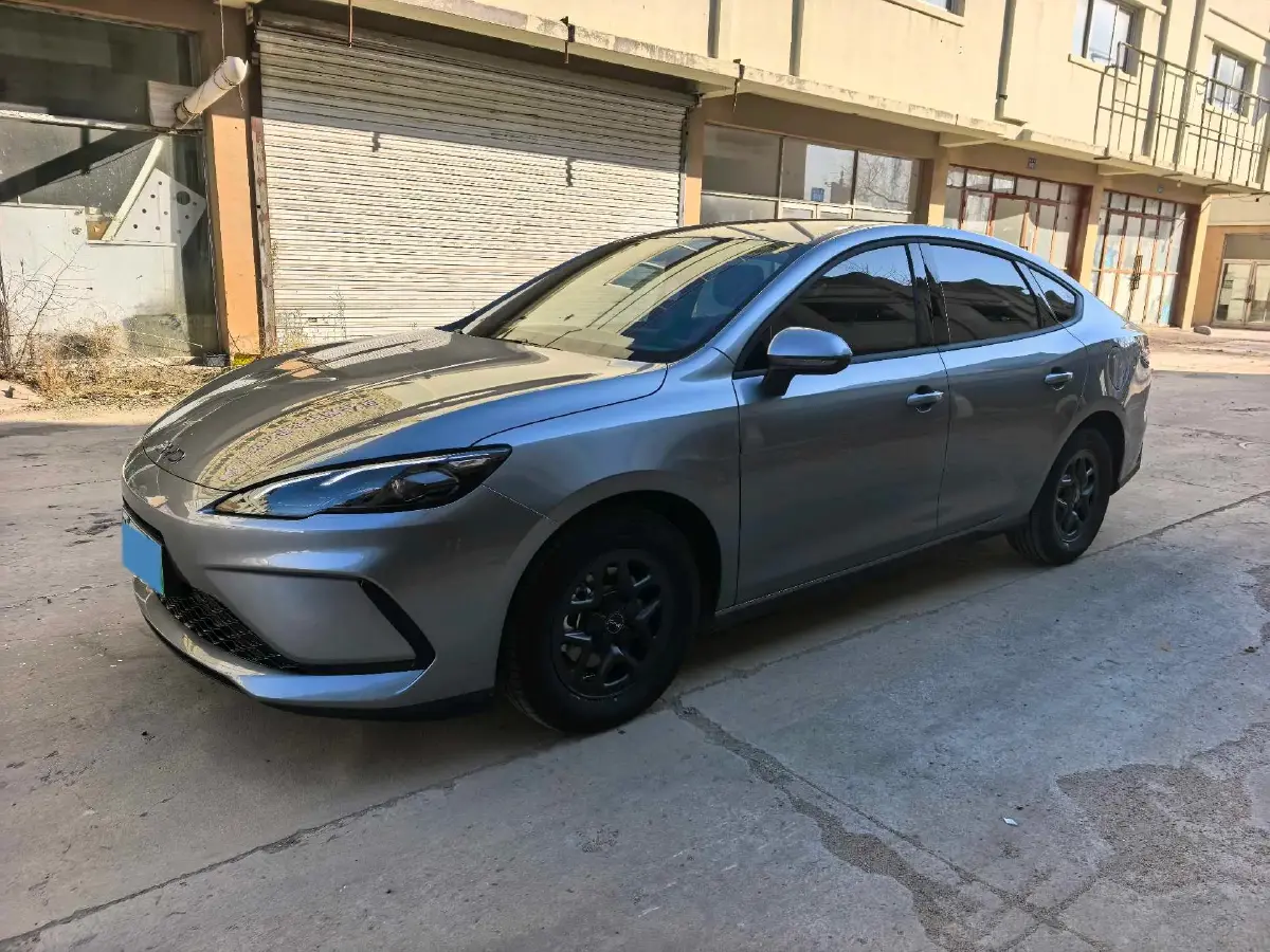 2025 BYD Seal05 DM-i 1.5L 101HP L4 E-CVT PHEV 7.68KWH