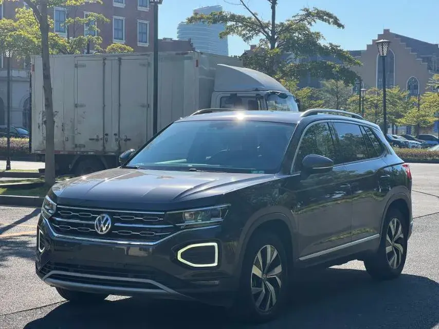 2019 Jeep Cherokee 2.0T 234HP L4 9AT