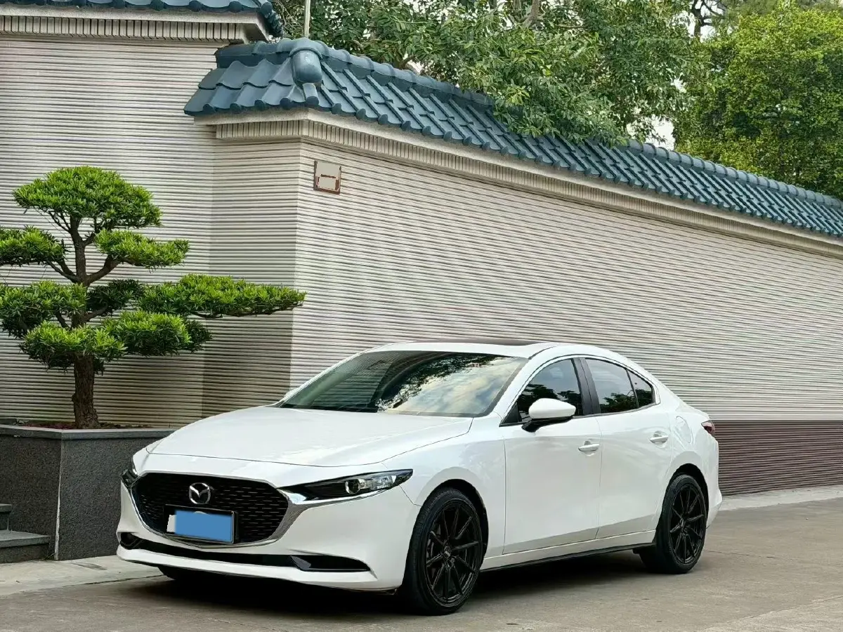 2021 Mazda 3 Axela 2.0L 158HP L4 6AT