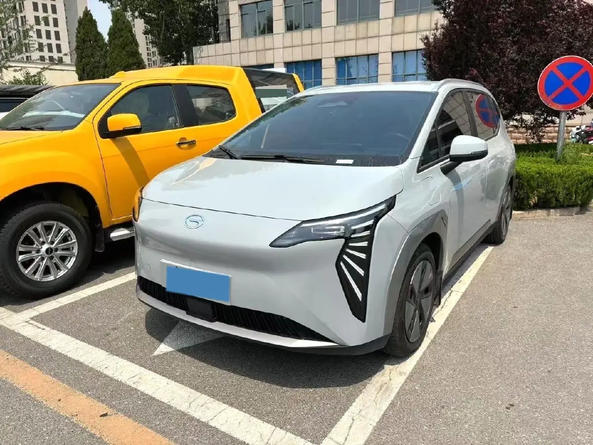 2023 Aion Y BEV 61.7KWH
