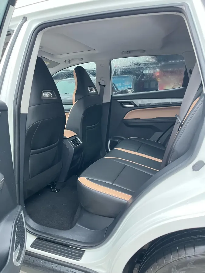 2024 Geely OkavangoPRO 1.5T 181HP L4 7DCT,autocango,china used car exporter,china ev exporter,chinese used car exporter,chinese used ev exporter