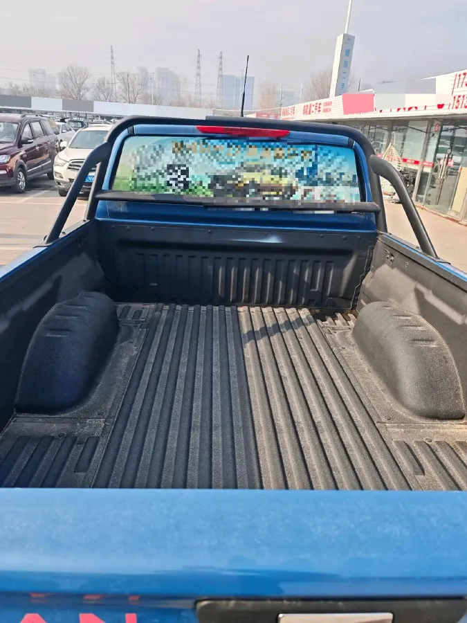 2025 Dongfeng RuiQi6 pro 2.3T 163HP L4 8AT,autocango,china used car exporter,china ev exporter,chinese used car exporter,chinese used ev exporter