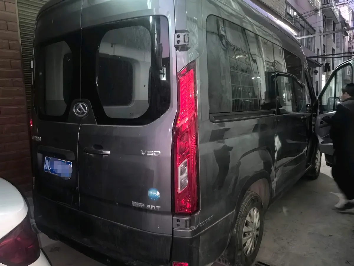 2022 Foton Scenery G9 2.4L 160HP L4 5MT,autocango,china used car exporter,china ev exporter,chinese used car exporter,chinese used ev exporter