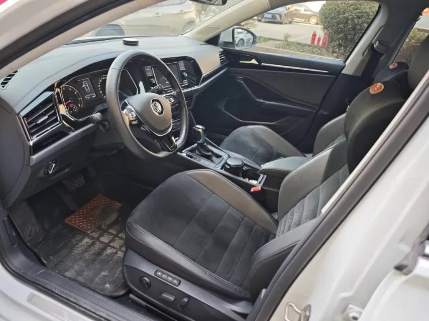 2019 Luxgen Grand 7 MPV 2.0T 188HP L4 6AT,autocango,china used car exporter,china ev exporter,chinese used car exporter,chinese used ev exporter