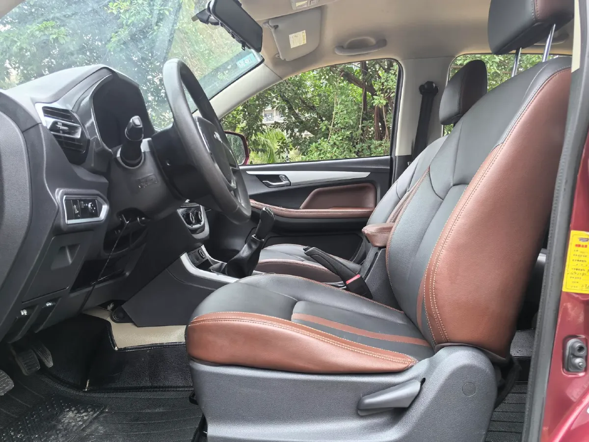 2020 ChangAn Kaicene KaiCheng F70 2.4T 218HP L4 6MT,autocango,china used car exporter,china ev exporter,chinese used car exporter,chinese used ev exporter