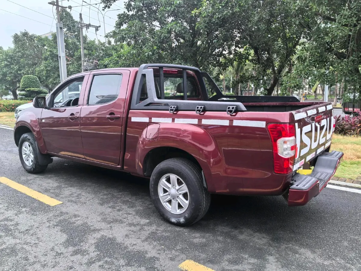 2020 ChangAn Kaicene KaiCheng F70 2.4T 218HP L4 6MT,autocango,china used car exporter,china ev exporter,chinese used car exporter,chinese used ev exporter