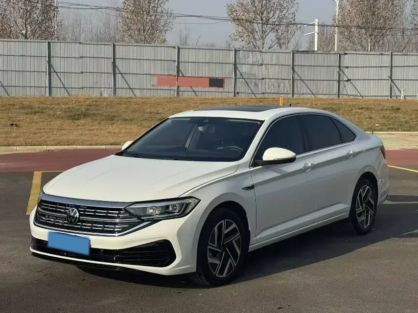 2024 Volkswagen Sagitar 1.5T 160HP L4 7DCT