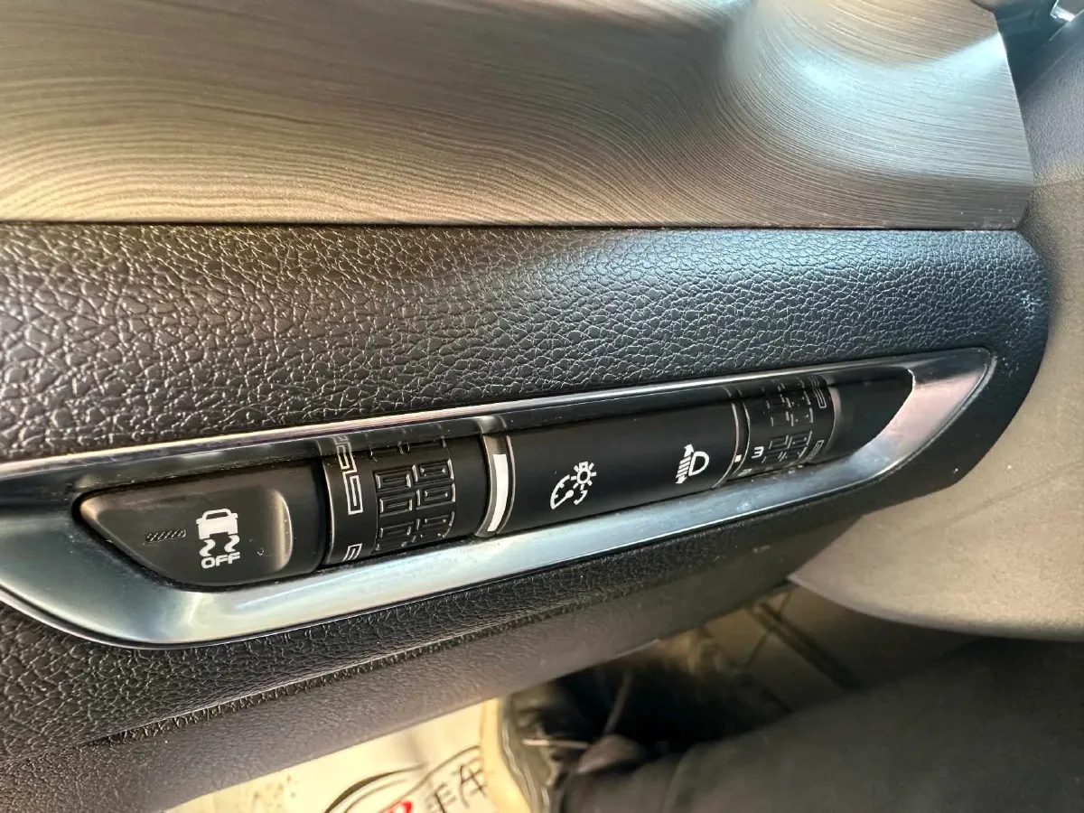 2020 MAXUS T70 2.0T 163HP L4 6AT,autocango,china used car exporter,china ev exporter,chinese used car exporter,chinese used ev exporter