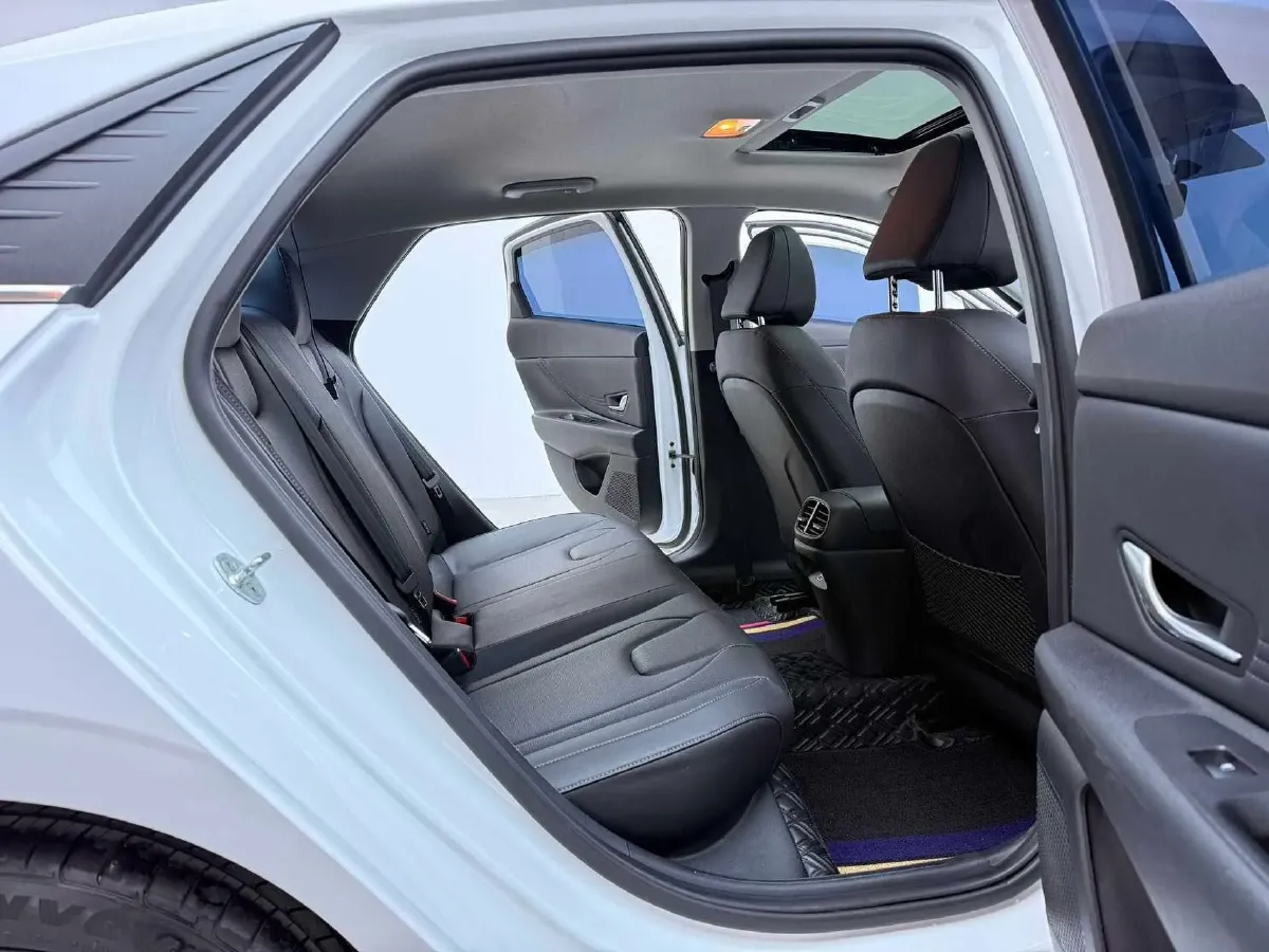 2022 Hyundai Elantra 1.5L 115HP L4 CVT,autocango,china used car exporter,china ev exporter,chinese used car exporter,chinese used ev exporter