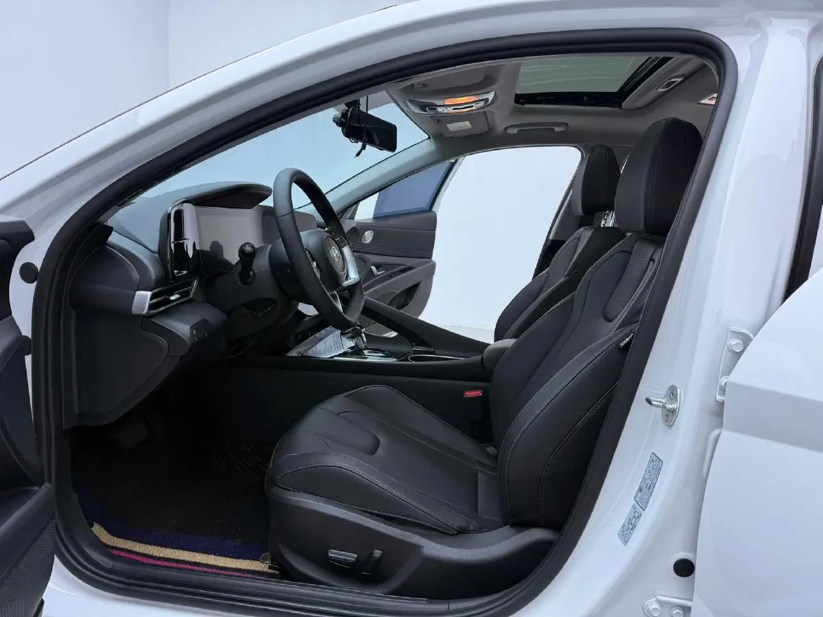 2022 Hyundai Elantra 1.5L 115HP L4 CVT,autocango,china used car exporter,china ev exporter,chinese used car exporter,chinese used ev exporter