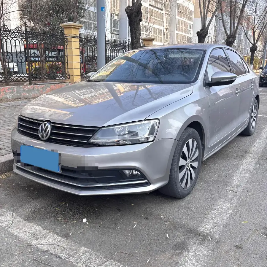 2018 Volkswagen Sagitar 1.2T 110HP L4 7DCT
