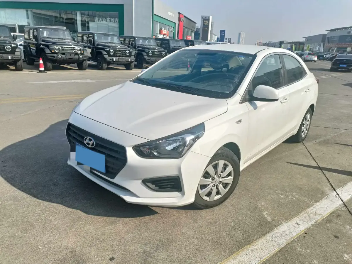 2020 Hyundai Reina 1.4L 95HP L4 5MT