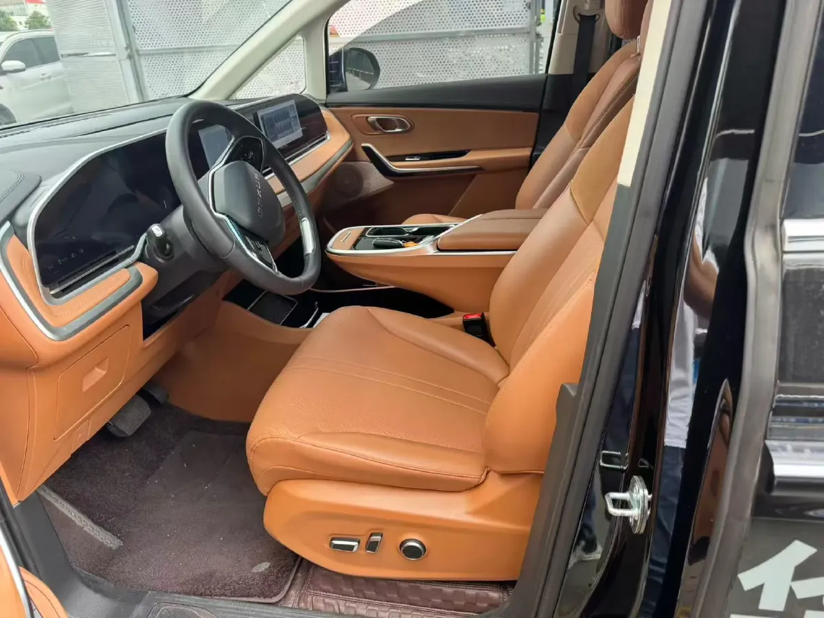 2024 MAXUS DaJia 9 1.5T 150HP L4 1DHT PHEV 39.7KWH,autocango,china used car exporter,china ev exporter,chinese used car exporter,chinese used ev exporter