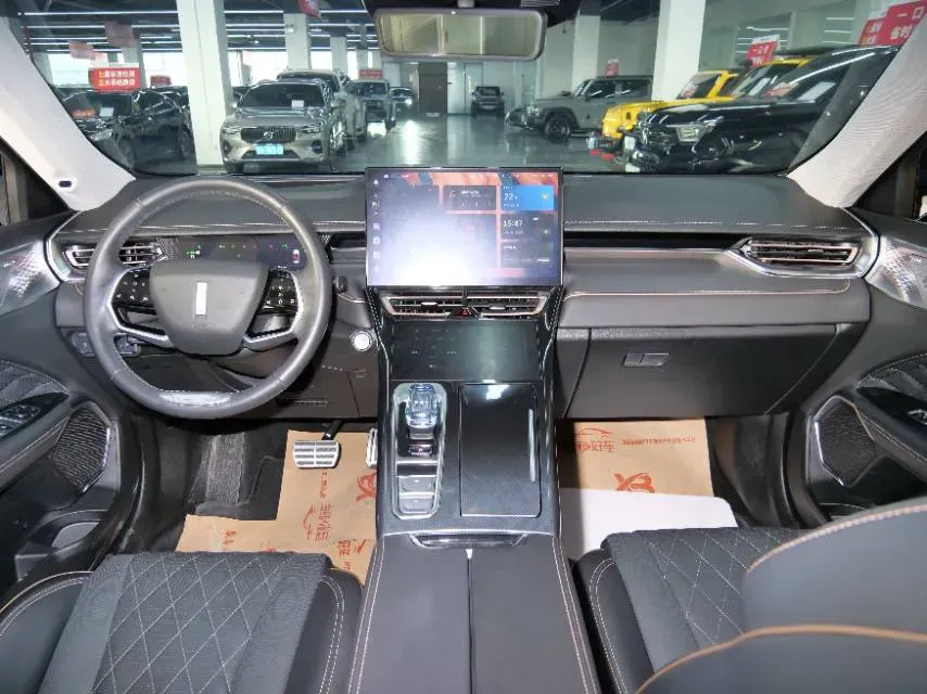 2022 WEY Mocha 1.5T 156HP L4 2DHT PHEV 39.67KWH,autocango,china used car exporter,china ev exporter,chinese used car exporter,chinese used ev exporter