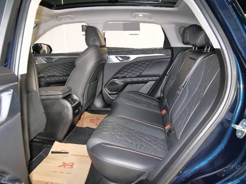 2022 WEY Mocha 1.5T 156HP L4 2DHT PHEV 39.67KWH,autocango,china used car exporter,china ev exporter,chinese used car exporter,chinese used ev exporter