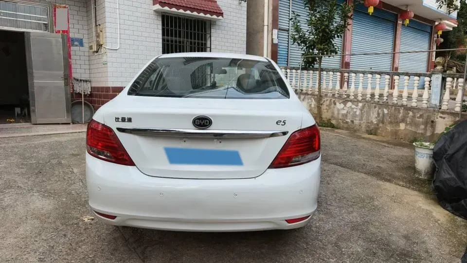2018 BYD e5 BEV 60.48KWH,autocango,china used car exporter,china ev exporter,chinese used car exporter,chinese used ev exporter