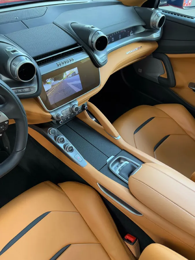 2017 Ferrari GTC4 Lusso 3.9T 609HP V8 7DCT,autocango,china used car exporter,china ev exporter,chinese used car exporter,chinese used ev exporter